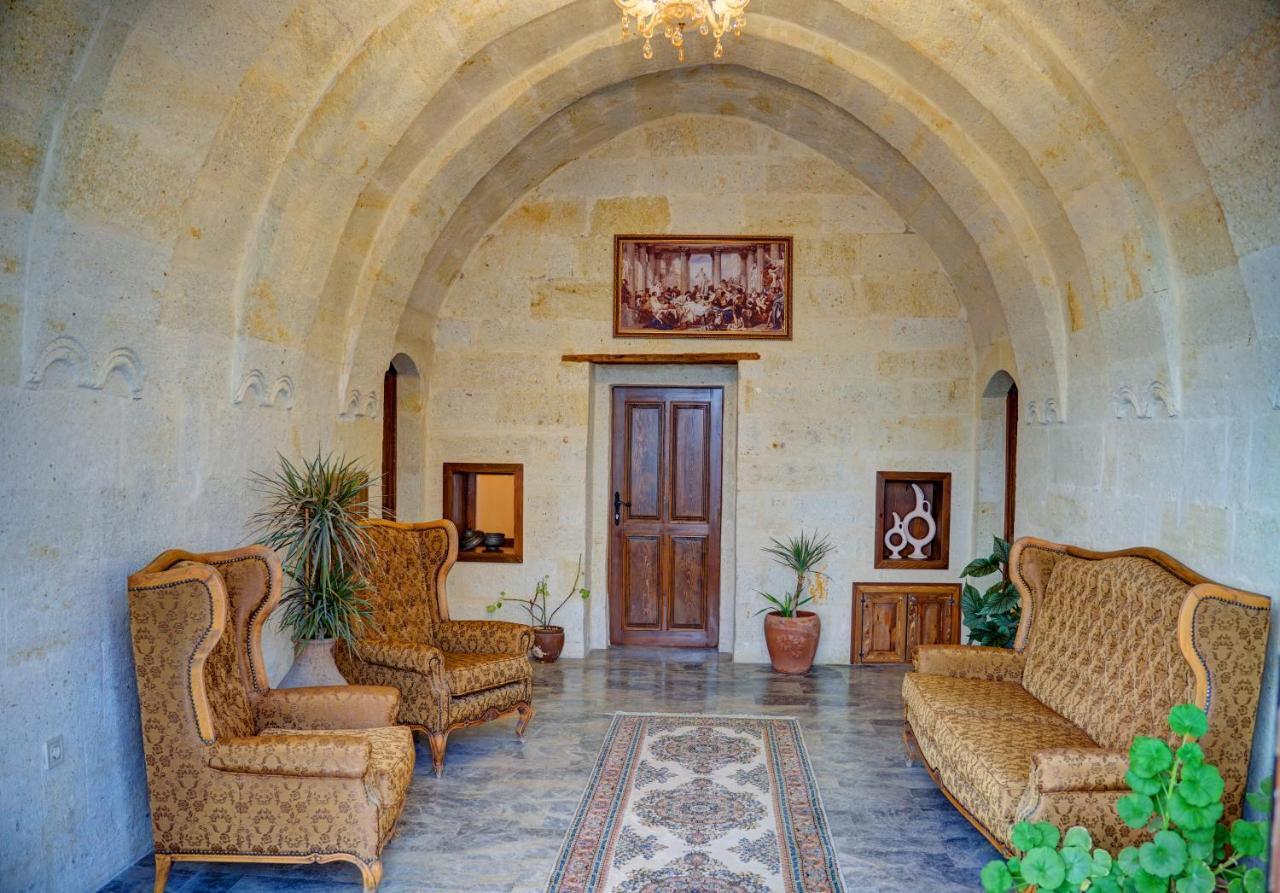 Hotel House 1938 Special Cave *