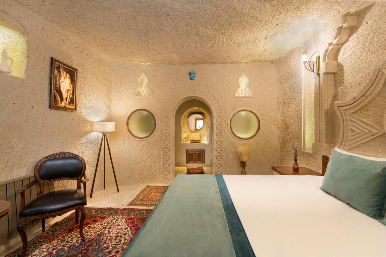 House 1938 Special Cave Hotel *