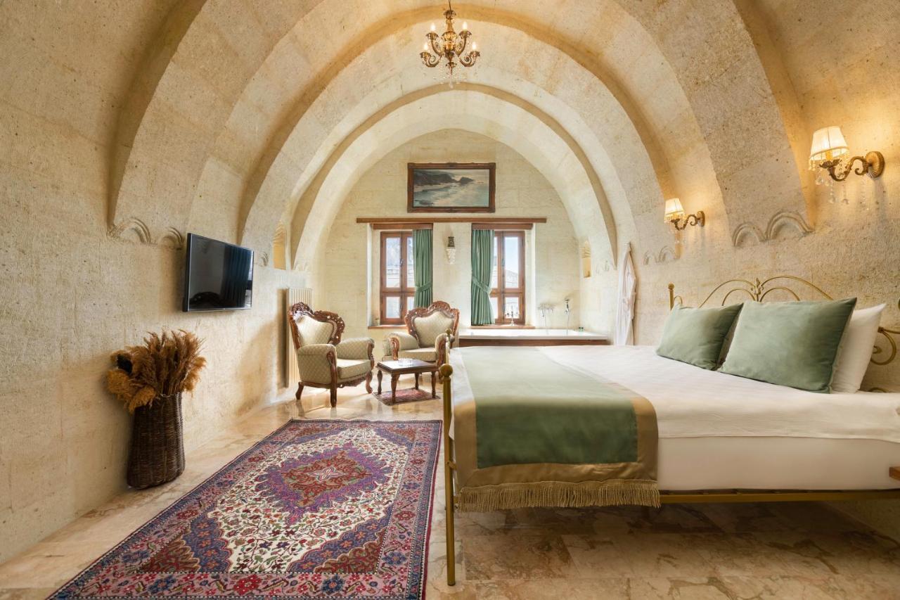 Hotel House 1938 Special Cave